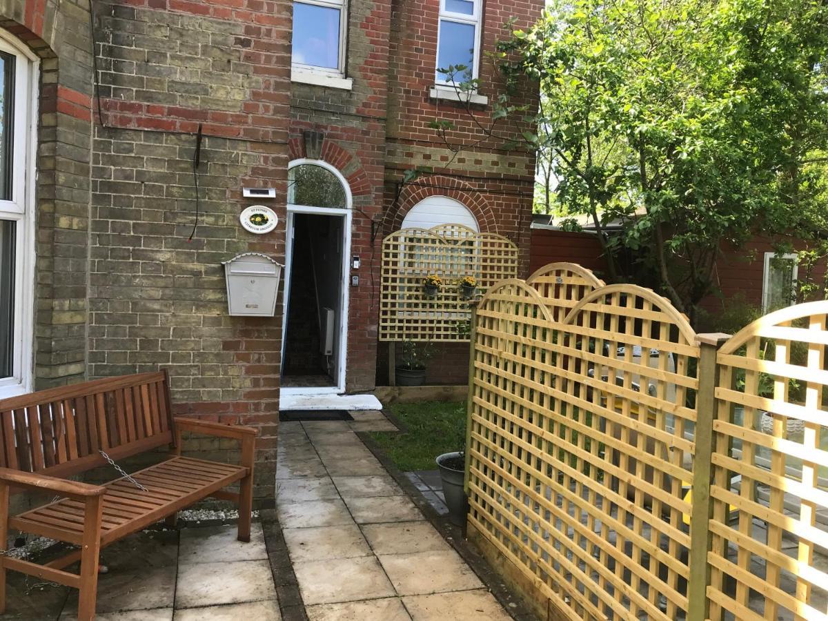 Citretum Angulus Apartment Southampton Bagian luar foto